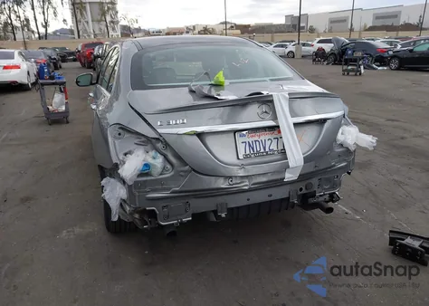 2015 Mercedes-Benz C 300 from USA, damaged, VIN 55SWF4JBXFU085390